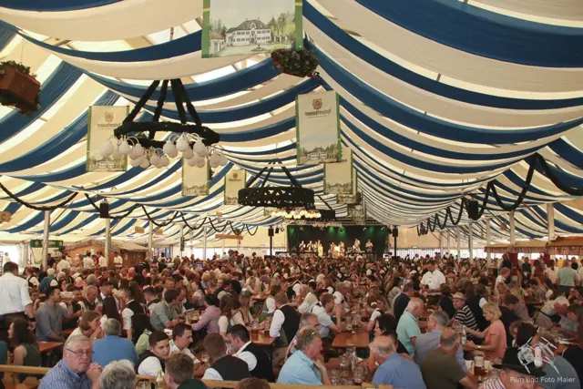 Archivfoto 2: 1. Volksfestfreitag 2023