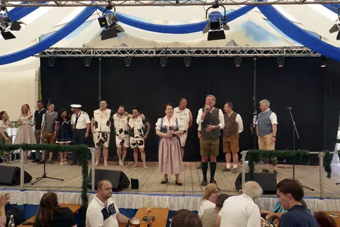 Foto 12: Der weißblaue Stammtisch 2023