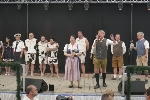 Foto 13: Der weißblaue Stammtisch 2023